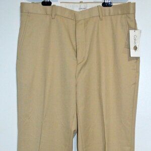 Calvin Klein Men’s Straight Fit Khaki Pant 36 Waist  Business Casual Preppy